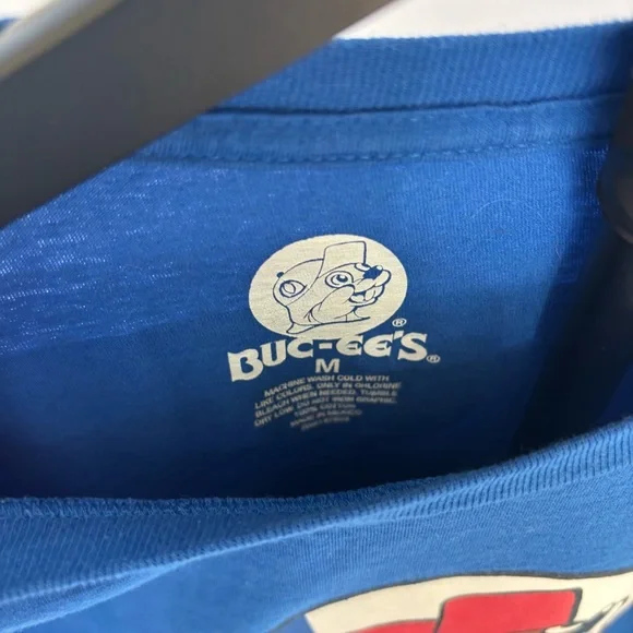 Buc-ee’s Don’t Mess with Texas T-Shirt – Bold, Comfortable Size Med - Picture 4 of 4